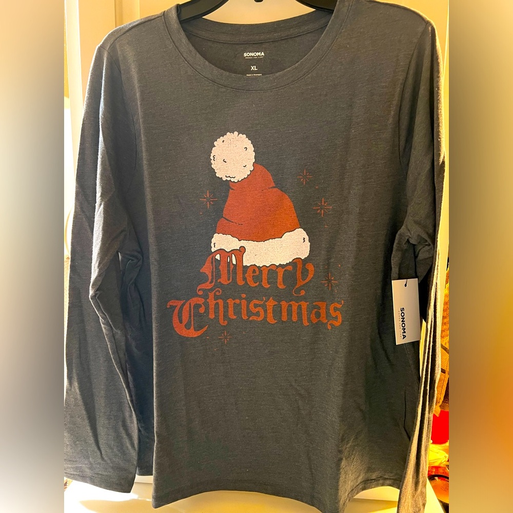 XL Santa hat tee, Sonoma graphic tee shirt Christmas NWT long sleeve